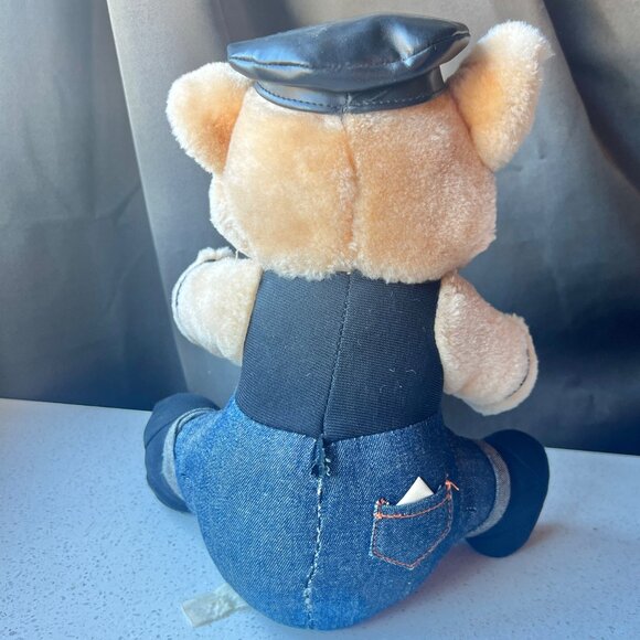 Harley-Davidson Plush Hog Pig Toy Wearing Leather Cap - Picture 2 of 12